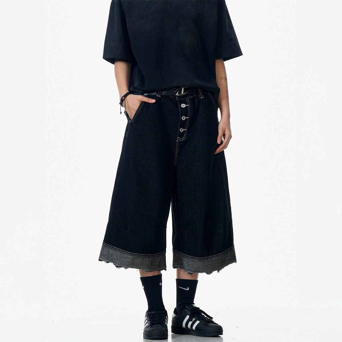 Silhouette street loose shorts